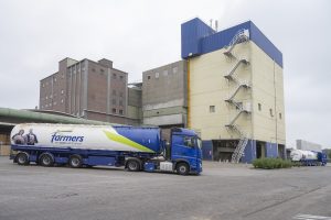 ForFarmers neemt UniQrack-productielijn pluimveevoer Heijen in gebruik